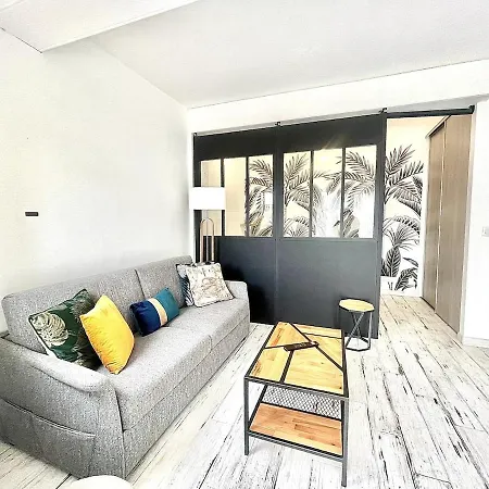 Le Tendance, Neuf Avec Wifi, Terrasse Et Parking A Apartmán *